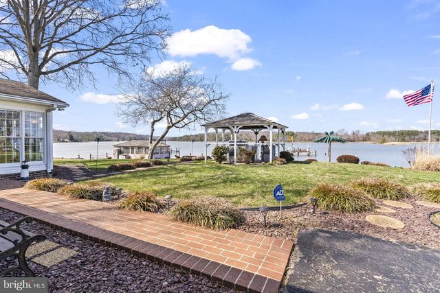 40274 WATERVIEW DR, Mechanicsville, MD 20659