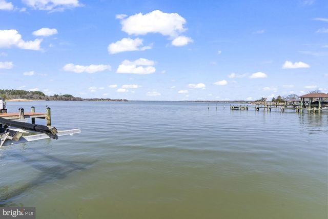 40274 WATERVIEW DR, Mechanicsville, MD 20659