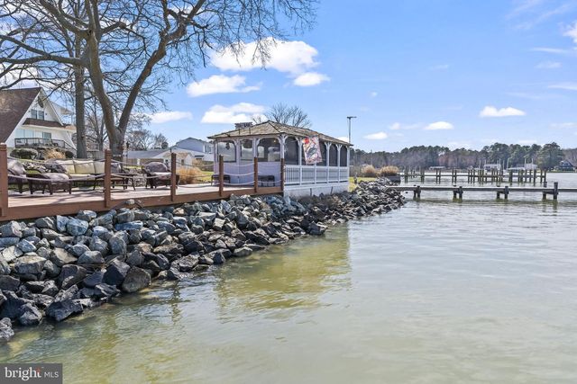 40274 WATERVIEW DR, Mechanicsville, MD 20659