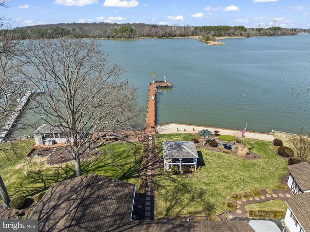 40274 WATERVIEW DR, Mechanicsville, MD 20659