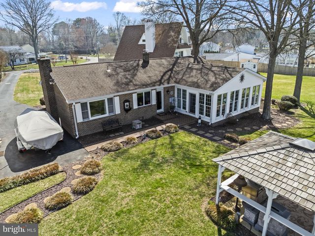 40274 WATERVIEW DR, Mechanicsville, MD 20659