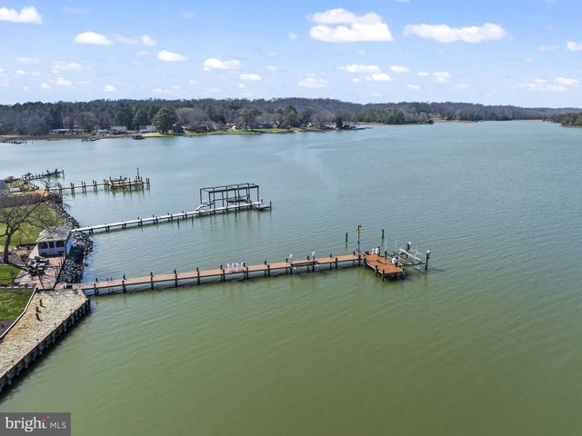 40274 WATERVIEW DR, Mechanicsville, MD 20659