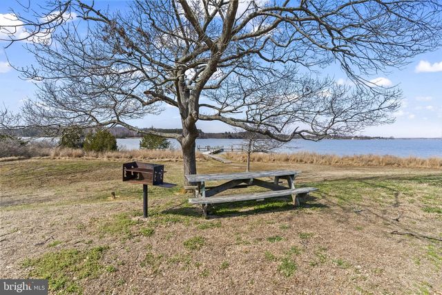 40274 WATERVIEW DR, Mechanicsville, MD 20659