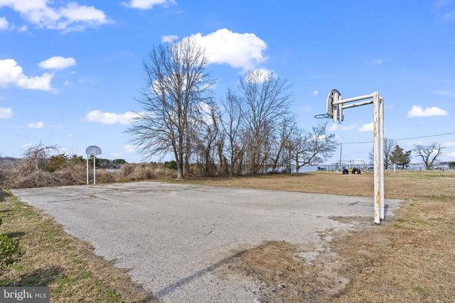 40274 WATERVIEW DR, Mechanicsville, MD 20659