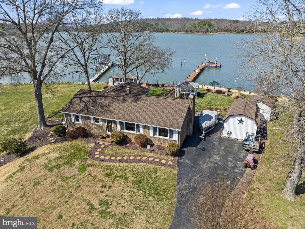 40274 WATERVIEW DR, Mechanicsville, MD 20659