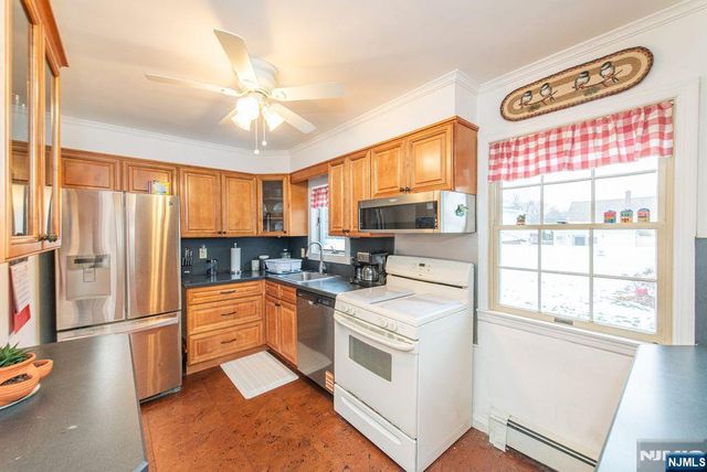 1452 Lincoln Avenue, Pompton Lakes, NJ 07442