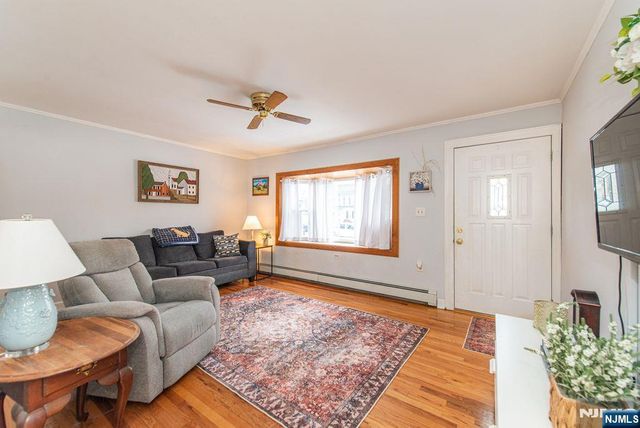 1452 Lincoln Avenue, Pompton Lakes, NJ 07442