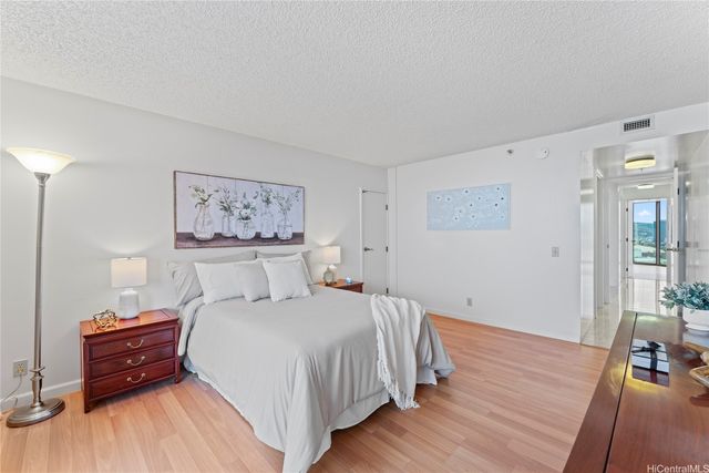 415 South Street 2401, Honolulu, HI 96813