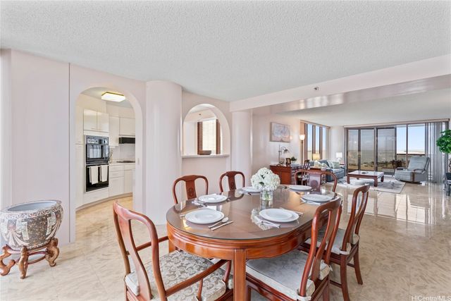 415 South Street 2401, Honolulu, HI 96813