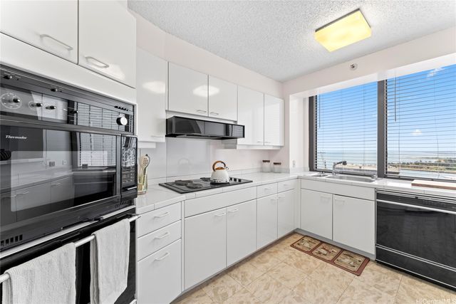 415 South Street 2401, Honolulu, HI 96813