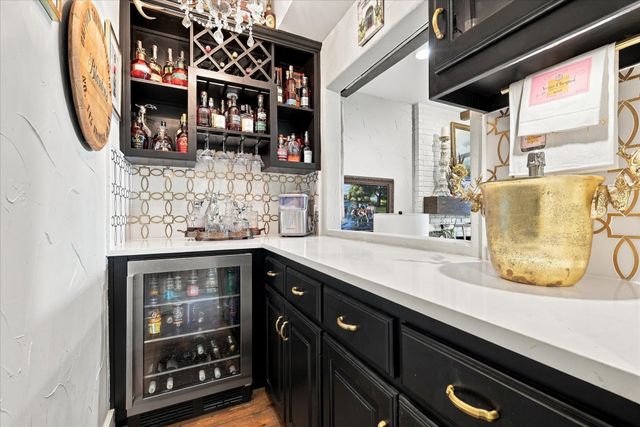 904 Hills Creek Drive, Mckinney, TX 75072