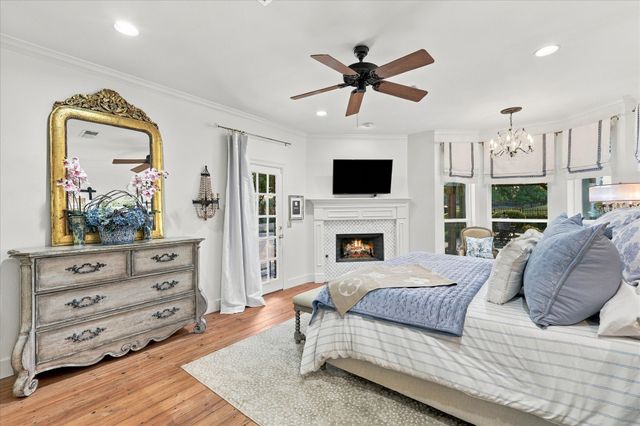 904 Hills Creek Drive, Mckinney, TX 75072