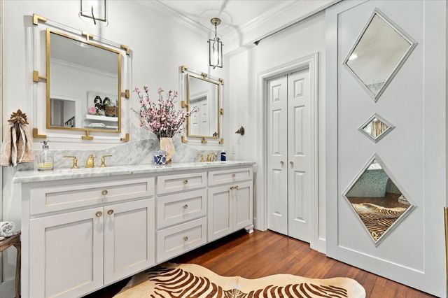 904 Hills Creek Drive, Mckinney, TX 75072