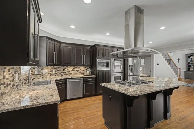 122 Ridge View Drive, Ball Ground, GA 30107