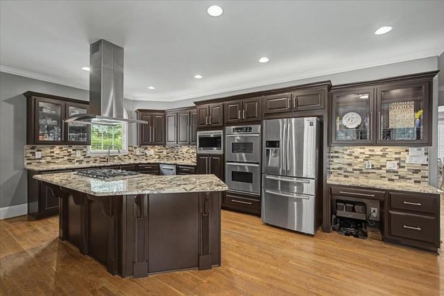 122 Ridge View Drive, Ball Ground, GA 30107