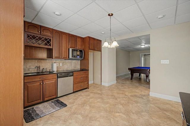122 Ridge View Drive, Ball Ground, GA 30107