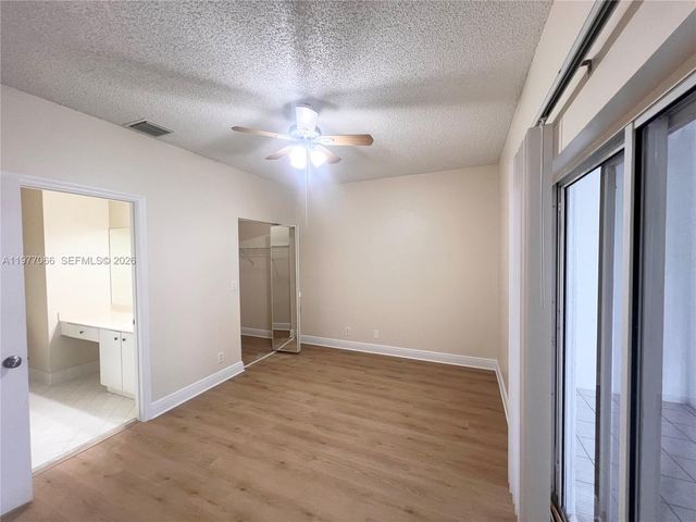 4259 SW 10th Ct, Deerfield Beach, FL 33442