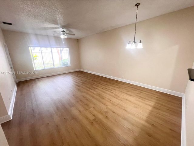 4259 SW 10th Ct, Deerfield Beach, FL 33442