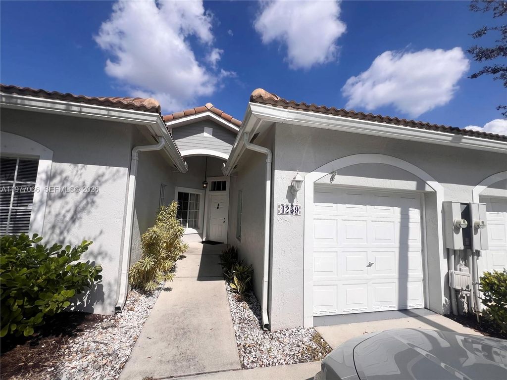 4259 SW 10th Ct, Deerfield Beach, FL 33442