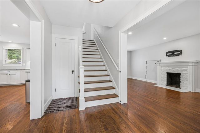 7441 Summit Street, Kansas City, MO 64114