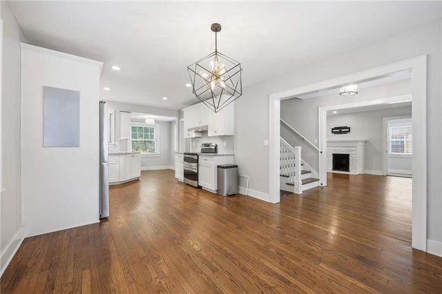7441 Summit Street, Kansas City, MO 64114