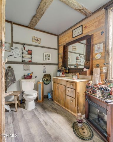 205 Helton Hollow Road, Eidson, TN 37731