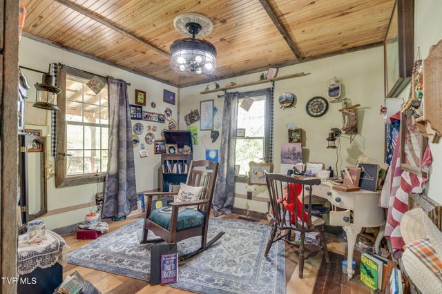 205 Helton Hollow Road, Eidson, TN 37731