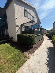 23214 Orange Avenue 3, Lake Forest, CA 92630