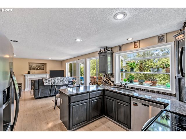 16643 Sw KING RICHARD Ct, Sherwood, OR 97140
