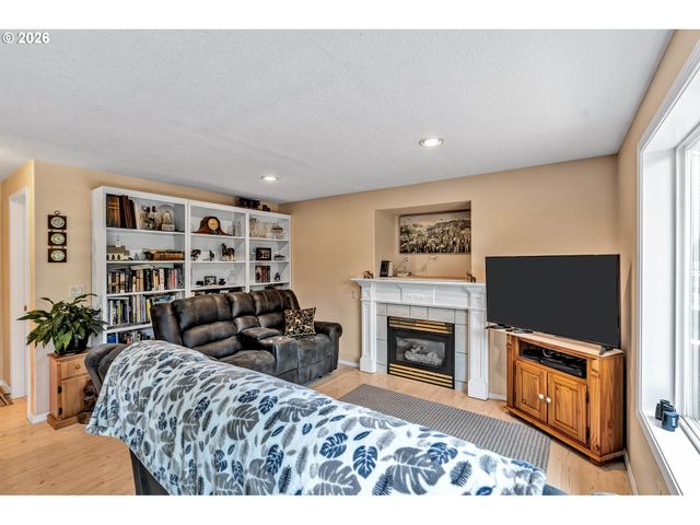 16643 Sw KING RICHARD Ct, Sherwood, OR 97140