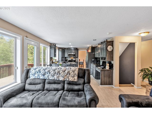 16643 Sw KING RICHARD Ct, Sherwood, OR 97140