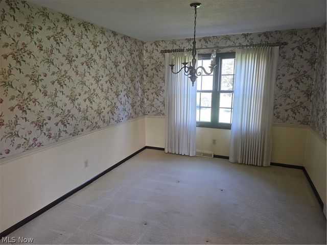 187 Crestview Drive, Elyria, OH 44035