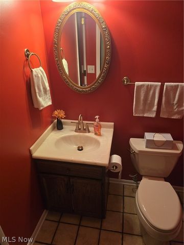 187 Crestview Drive, Elyria, OH 44035