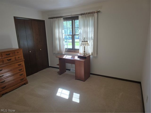 187 Crestview Drive, Elyria, OH 44035