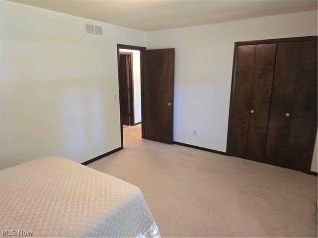 187 Crestview Drive, Elyria, OH 44035
