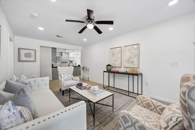 4017 Woodfin Street, Houston, TX 77025