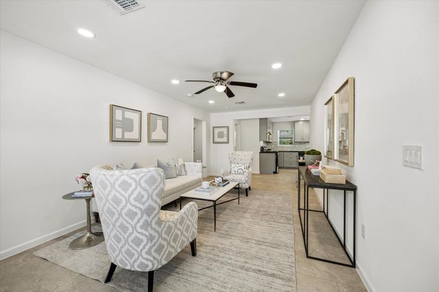 4017 Woodfin Street, Houston, TX 77025
