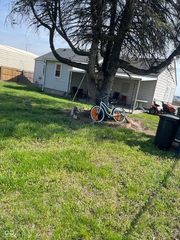 1722 S Goodlet Avenue, Indianapolis, IN 46241