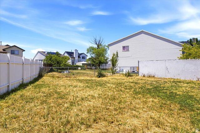 2678 S TWAIN DR, Magna, UT 84044