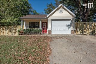 3206 W Oakfield Street, Fayetteville, AR 72704