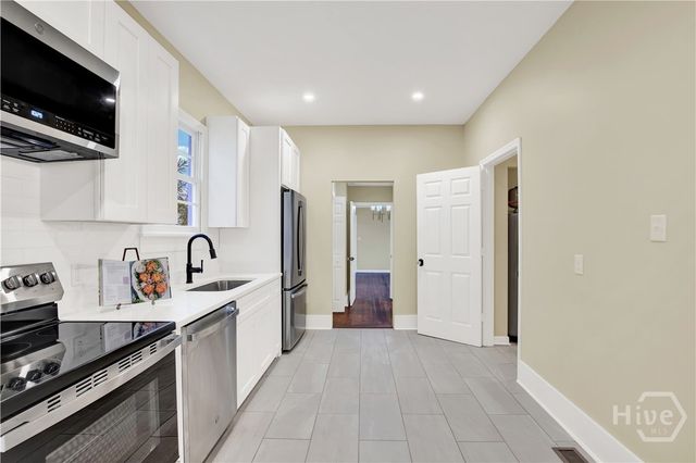 676 E Anderson Street, Savannah, GA 31401