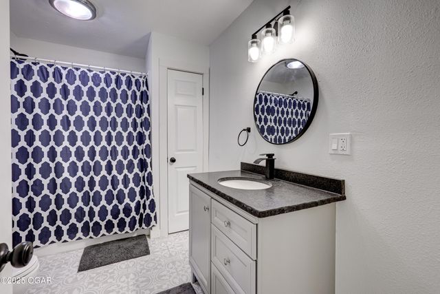 105 Summit Street, Carl Junction, MO 64834