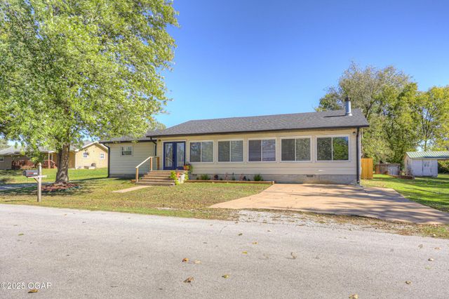 105 Summit Street, Carl Junction, MO 64834