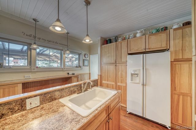 202 S 4th Street, Westcliffe, CO 81252