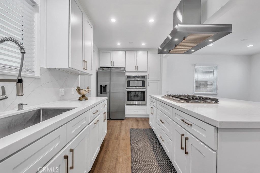 Image 10 of property listing at 6852 Claire Avenue, Reseda, CA 91335