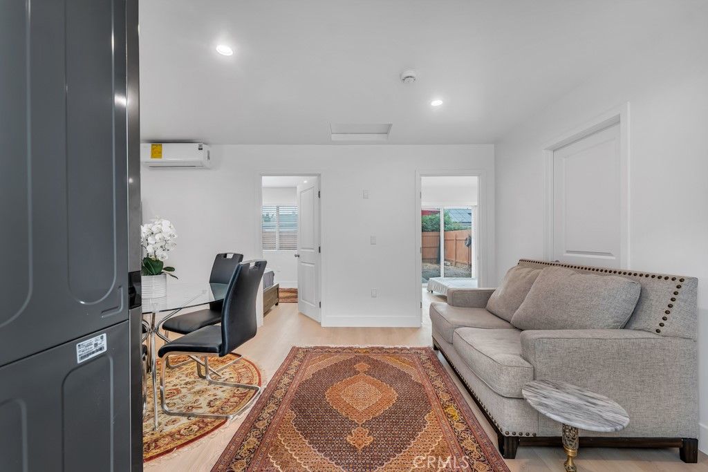Image 25 of property listing at 6852 Claire Avenue, Reseda, CA 91335