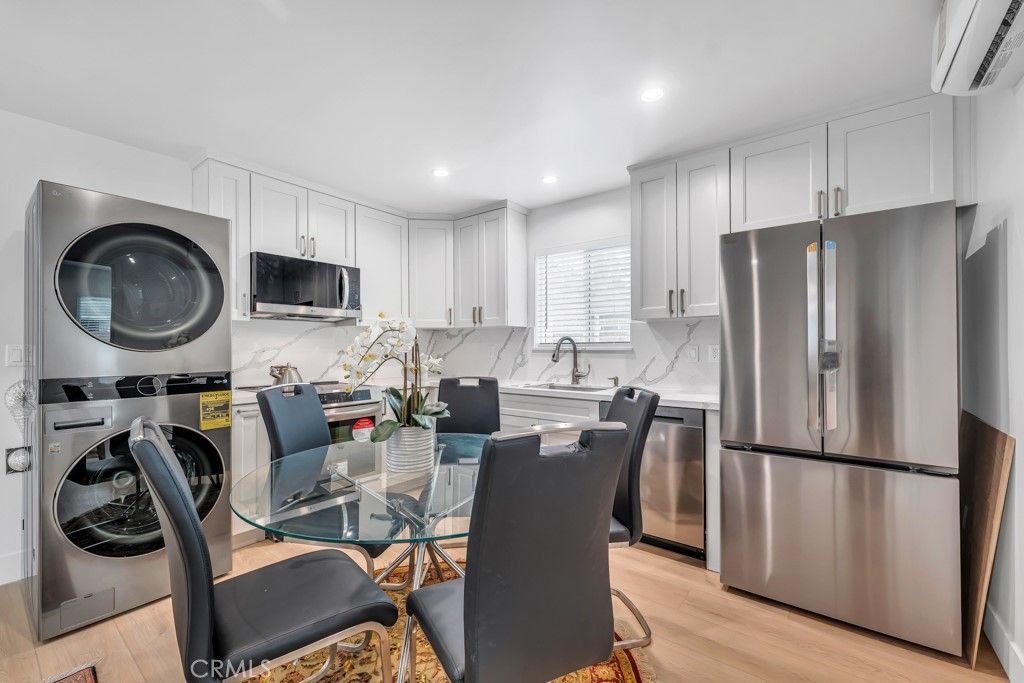 Image 29 of property listing at 6852 Claire Avenue, Reseda, CA 91335