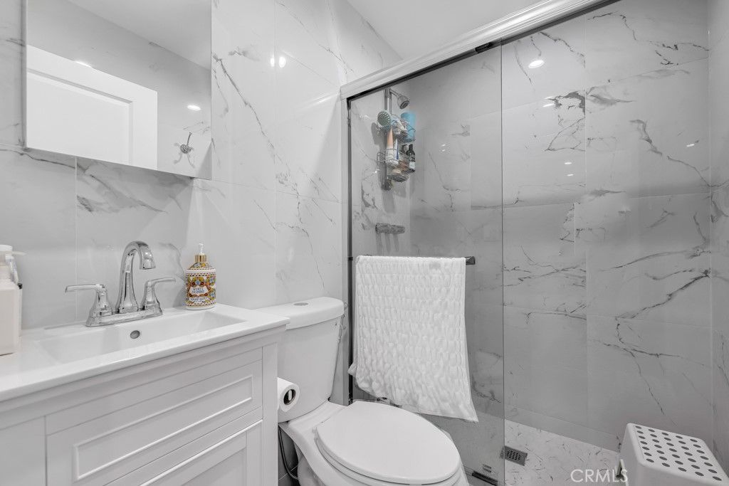 Image 46 of property listing at 6852 Claire Avenue, Reseda, CA 91335