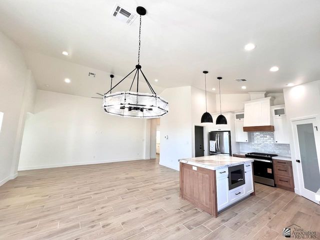 10717 E 46 Pl, Yuma, AZ 85367