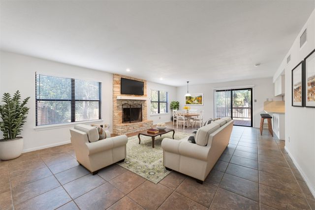 1504 Aquifer CV B, Austin, TX 78746